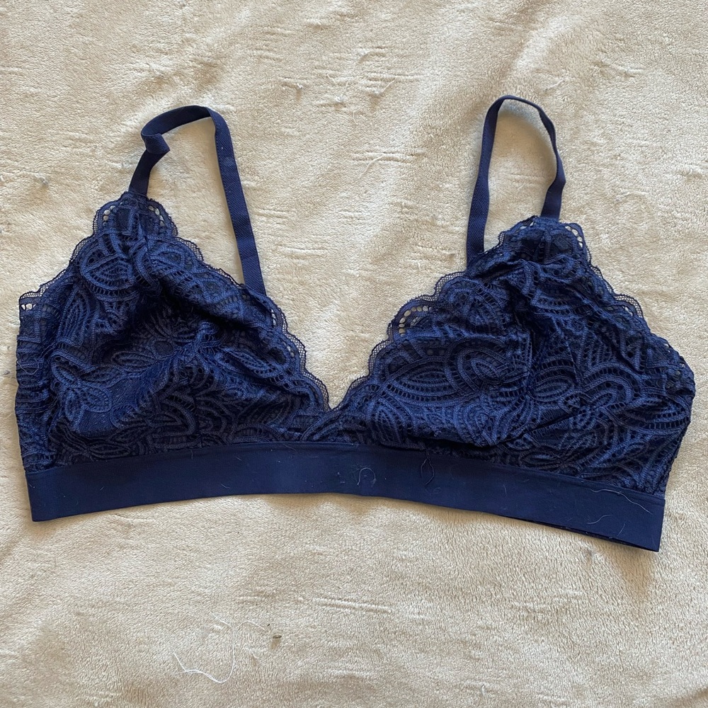 Old Navy Blue Lace Bralette with Adjustable Straps and Wireless
